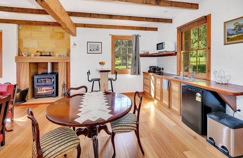 Mole Creek Cottage | Blackwood Park Cottages