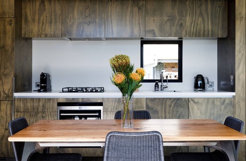 Hobart Central Business District House | Blue Magnolia - Hidden Gem