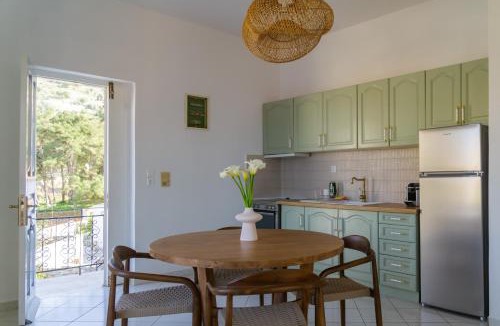 Vlikhos Apartment | Blue Shell Hydra