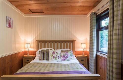 Newton Stewart House | Bluebell Lodge 2 with Hot Tub Newton Stewart