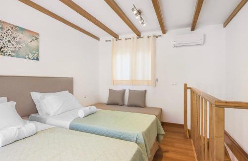 Lygaria Villa | BlueGreen Holiday Homes - Family Friendly on the Beach with Pool, BBQ, near Heraklion