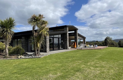 Tutukaka House | Bluewater Sanctuary -Matapouri & Tutukaka Breathtaking Coastal Views