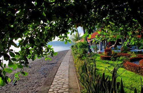 Bondalem Hotel | Bondalem Beach Club Bali