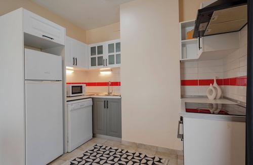Tophane Apartment | Bosphorus View - 1-bedroom apartment with AC and Elevator
