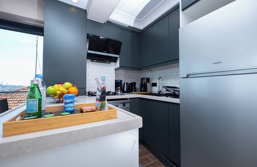 Kadikoy Apartment | Bosphorus View 2BR - Modern Design - Central Apartments