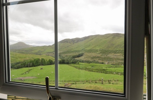 Fort William House | BRAE MHOR COTTAGE, family friendly, with a garden in Fort William