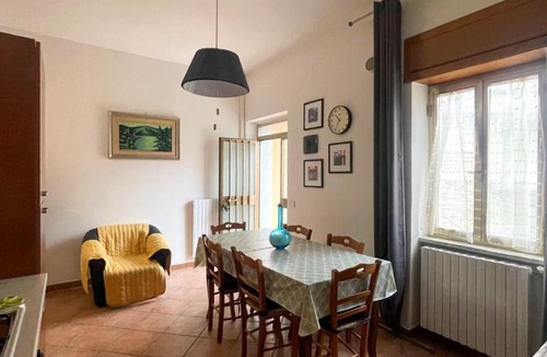 Avigliano House | Breaking Bed
