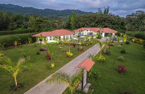 Palma Quemada House | Breathtaking Custom Home-Guest House Walk to “Playa Linda” and to “Rio Hatillo”