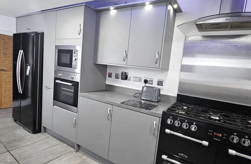 MacMerry Bed & Breakfast | Bridge St Guest House - Room 2 - Tranent
