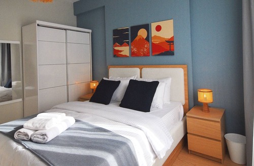 Kagithane Apartment | Bright 1BR Apt: Perfect Blend of Comfort & Style.