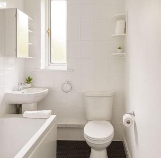 West Pilton Apartment | Bright & Spacious 2 Bedroom Flat
