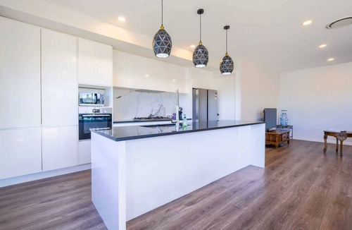 Pinehill House | Bright & Spacious 3-Bedroom Home in Pinehill