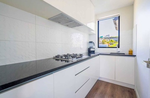 Pinehill House | Bright & Spacious 3-Bedroom Home in Pinehill