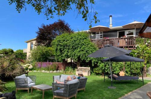 Kaikoura Bed & Breakfast | Brook House B&B & Cottages