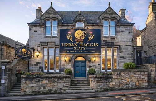Dunfermline Apartment | Bruce on the Row-Historic Elegance near Edinburgh by Urban Haggis Stays