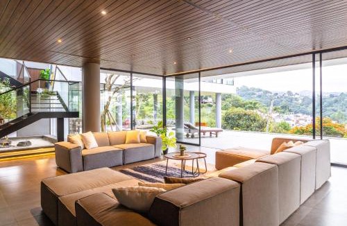 Lembang Villa | BugenVilla Bandung, 4BR, Heated Swimming Pool