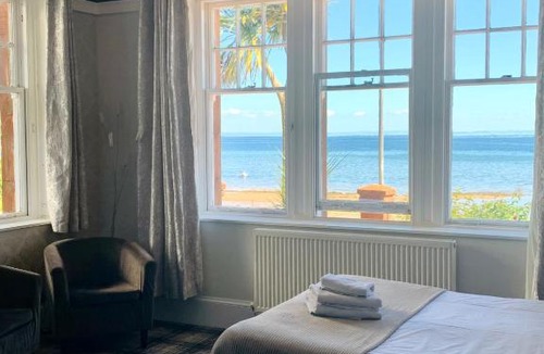 Whiting Bay House | Burlington Guest House