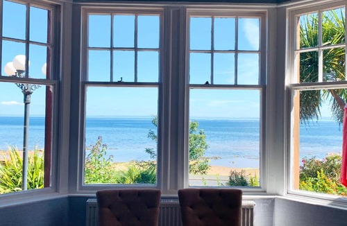 Whiting Bay House | Burlington Guest House