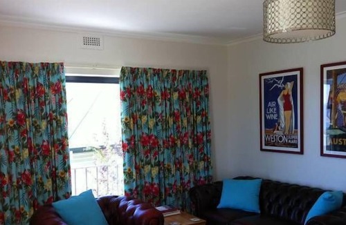 Burnie House | Burnie Beach House - 15 Princes Street