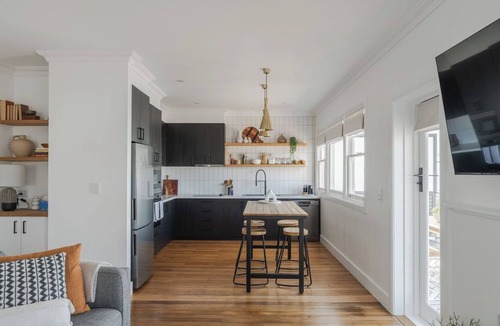 Burnie Apartment | Burnie Retreat - Coastal Comfort Awaits
