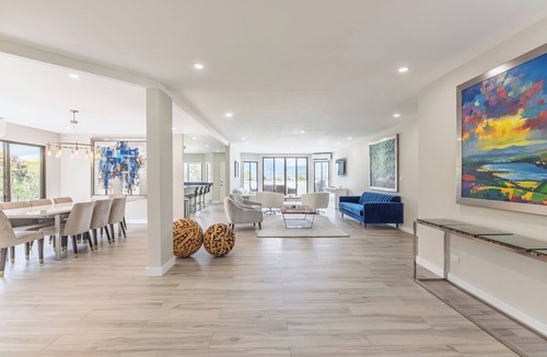Escazu House | Business & Family Stay Spacious 5-bedroom house in Escazú with WiFi, AC