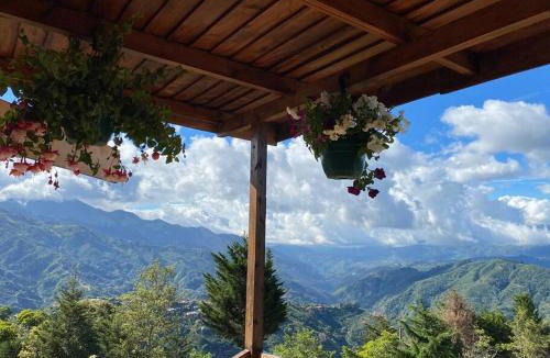 Canton Leon Cortes Castro Ski Chalet | Cabaña Aurora – COZY Cabin with an Amazing view!