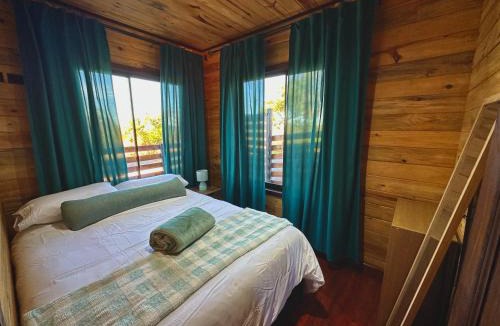 Canton Tarrazu Ski Chalet | Cabaña Nora Cozy Mountain Cabin & Coffee