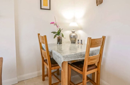 Port Appin Cottage | Cabin ∙ 1 bedroom ∙ 2 guests