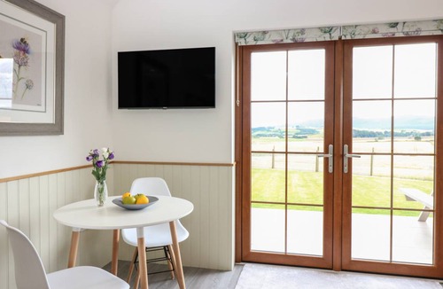 Insch Cottage | Cabin ∙ 1 bedroom ∙ 2 guests