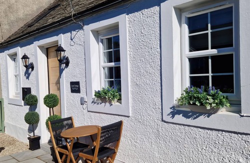 West Linton Cottage | Cabin ∙ 1 bedroom ∙ 4 guests