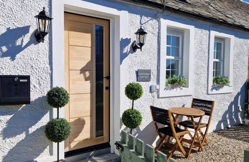 West Linton Cottage | Cabin ∙ 1 bedroom ∙ 4 guests