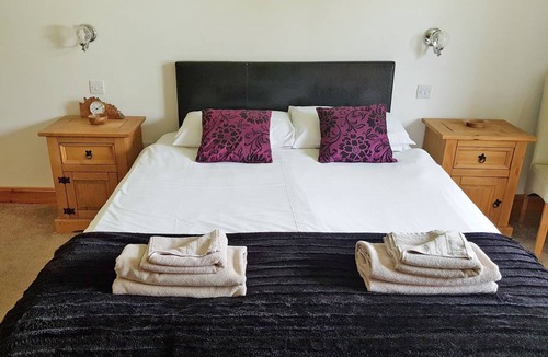 Fortrose Cottage | Cabin ∙ 1 bedroom ∙ 4 guests