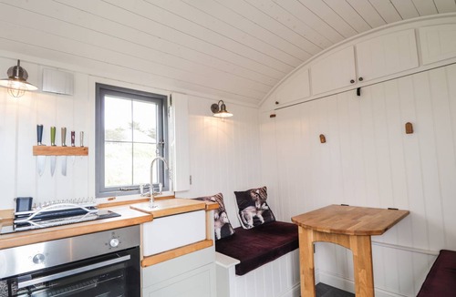 Lonmore Cottage | Cabin ∙ 1 bedroom ∙ 2 guests