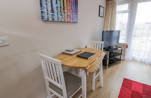 Thornhill Cottage | Cabin ∙ 1 bedroom ∙ 2 guests