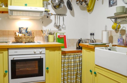 Gretna Cottage | Cabin ∙ 1 bedroom ∙ 2 guests