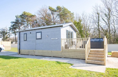 Kilwinning Cottage | Cabin ∙ 1 bedroom ∙ 4 guests