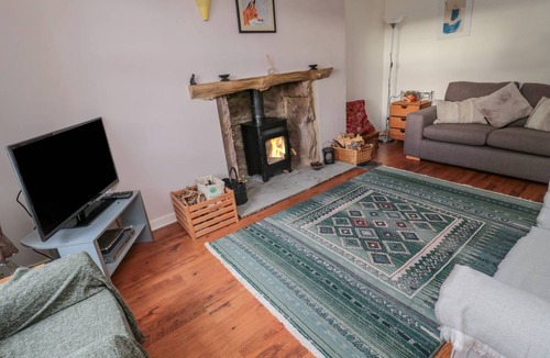 Coldstream Cottage | Cabin ∙ 2 bedrooms ∙ 4 guests