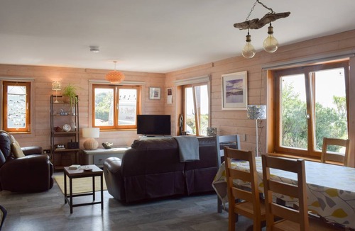 Lendalfoot Cottage | Cabin ∙ 2 bedrooms ∙ 4 guests