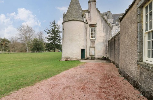 Inverurie Cottage | Cabin ∙ 2 bedrooms ∙ 4 guests