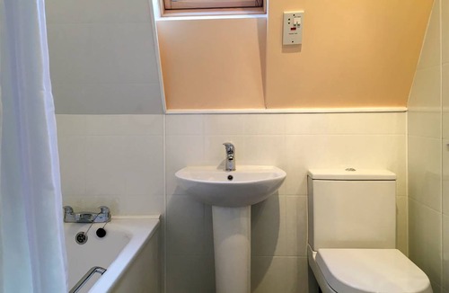 Fortrose Cottage | Cabin ∙ 2 bedrooms ∙ 4 guests