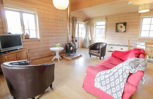 Kirkbean Cottage | Cabin ∙ 2 bedrooms ∙ 4 guests
