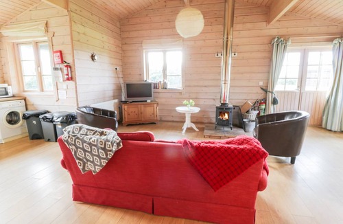 Kirkbean Cottage | Cabin ∙ 2 bedrooms ∙ 4 guests