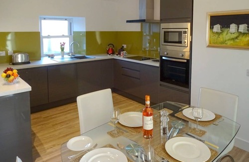 Muasdale Cottage | Cabin ∙ 2 bedrooms ∙ 4 guests