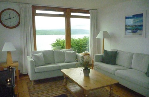 Cairndow Cottage | Cabin ∙ 2 bedrooms ∙ 4 guests