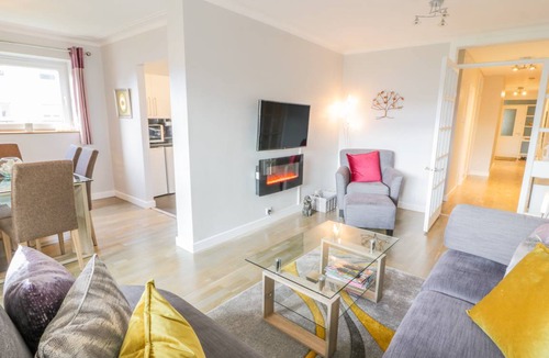 Largs Cottage | Cabin ∙ 2 bedrooms ∙ 4 guests