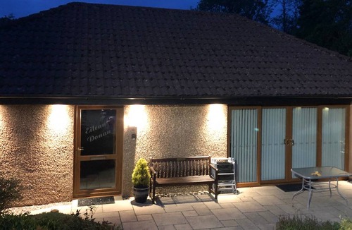 Kirknewton Cottage | Cabin ∙ 2 bedrooms ∙ 5 guests