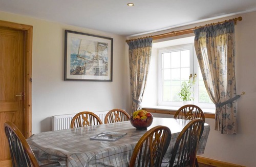 Balfron Cottage | Cabin ∙ 3 bedrooms ∙ 6 guests