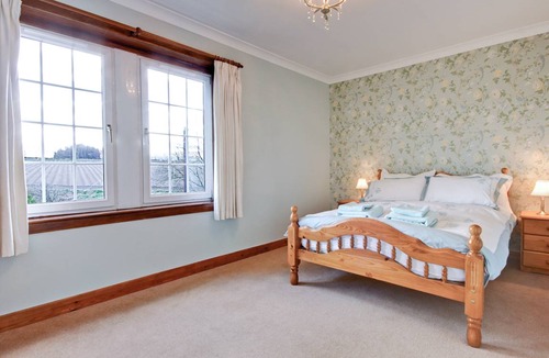 Girvan Cottage | Cabin ∙ 3 bedrooms ∙ 6 guests