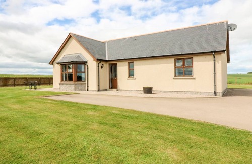 Ellon Cottage | Cabin ∙ 3 bedrooms ∙ 6 guests