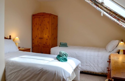 Laurencekirk Cottage | Cabin ∙ 3 bedrooms ∙ 6 guests